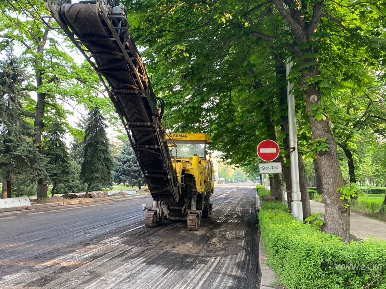 Ремонт дорог в центре Бишкека
