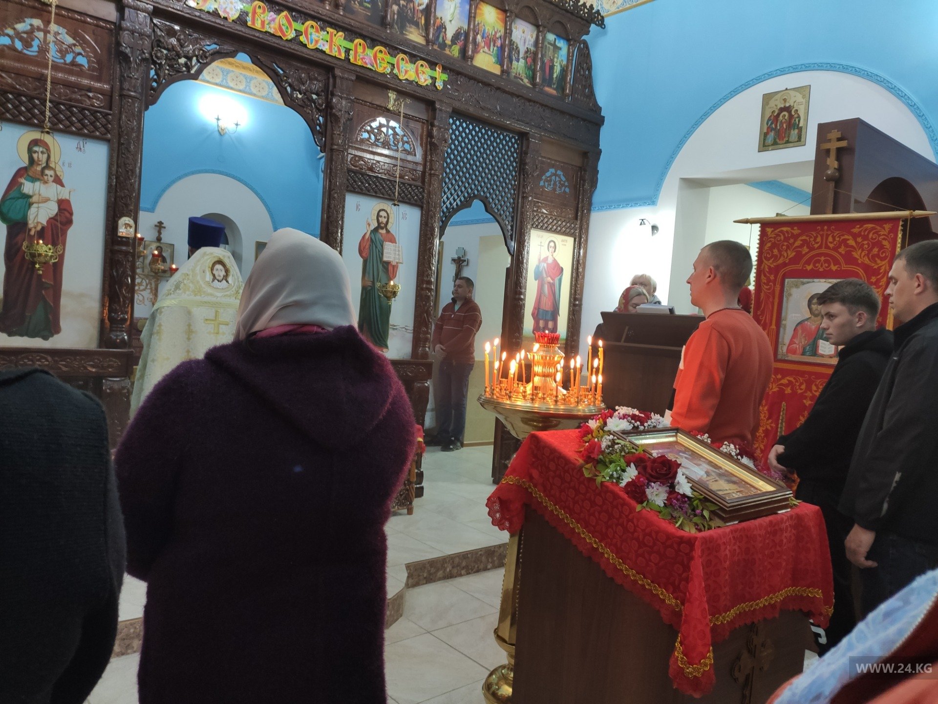 Празднование Пасхи в храме села Сосновки