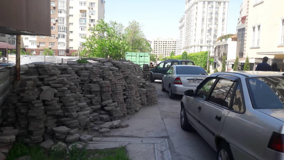 В Бишкеке за несоблюдение чистоты и порядка оштрафованы компании и магазин