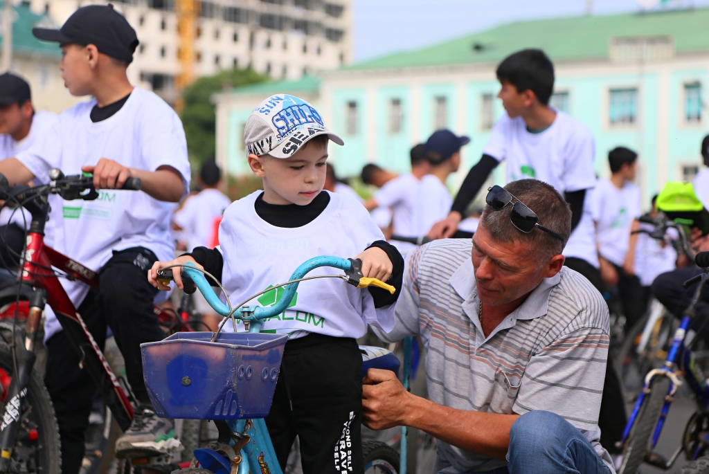 В Оше прошел традиционный весенний велопробег