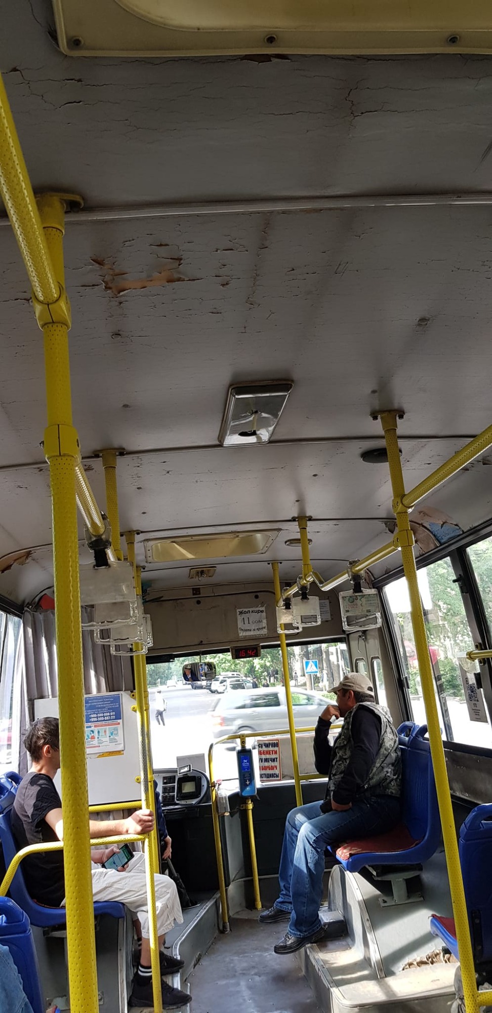 Автобусы, курсирующие по маршруту № 48 в Бишкеке
