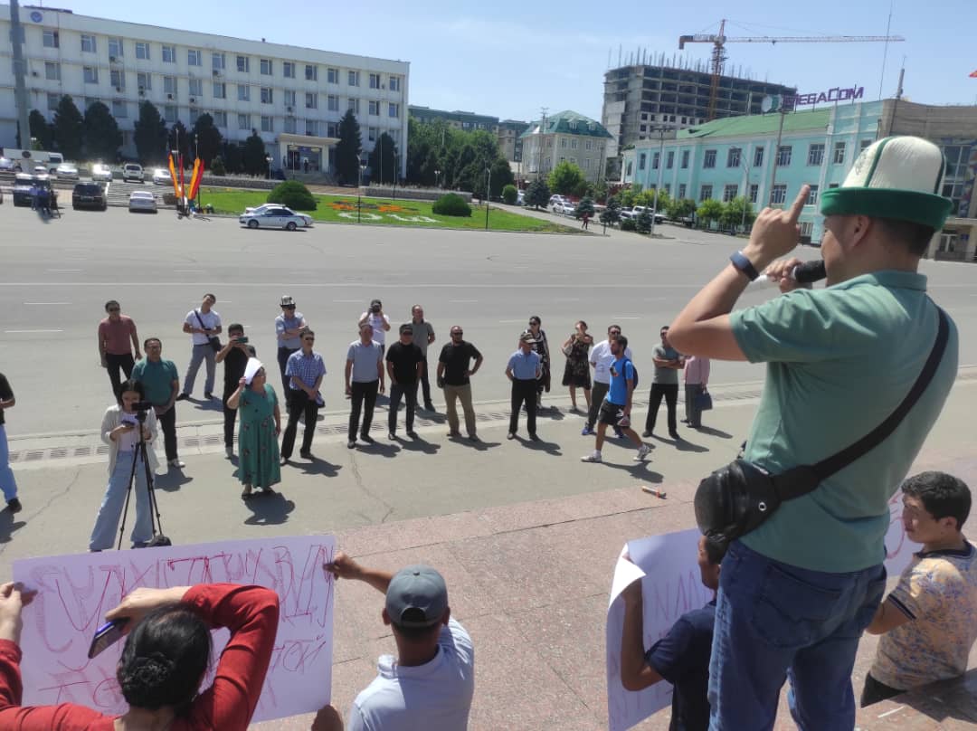 Митинг в Оше