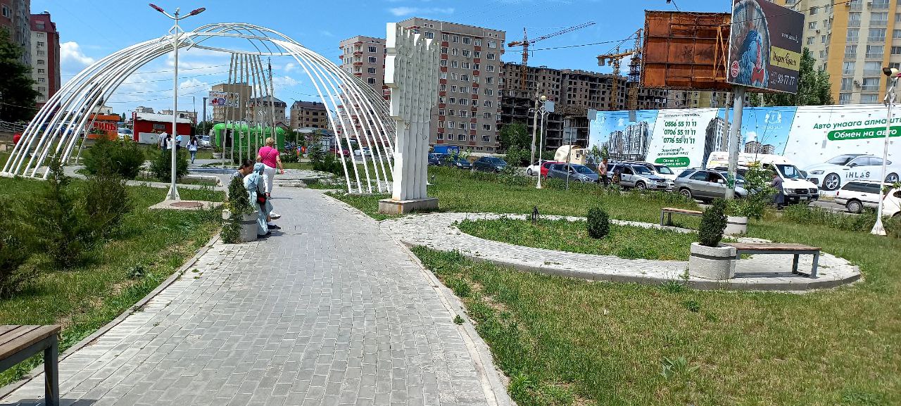 Горожане жалуются на состояние сквера в микрорайоне «Джал»