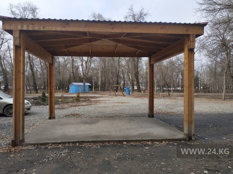 Беседка в феврале 2021 года