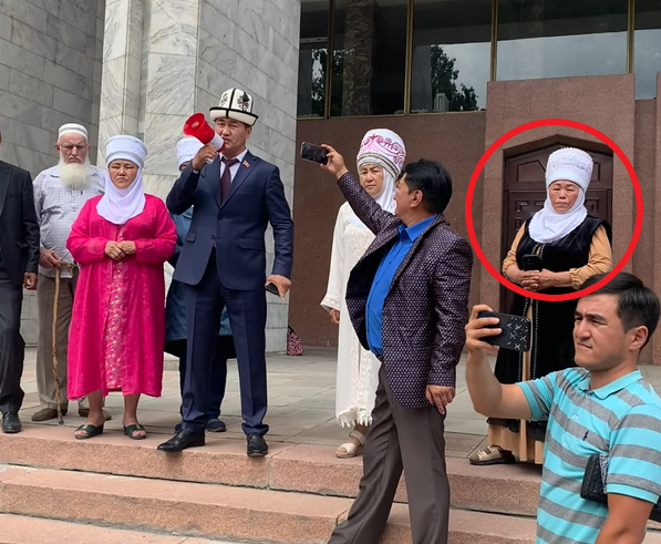 Салия Жолонова