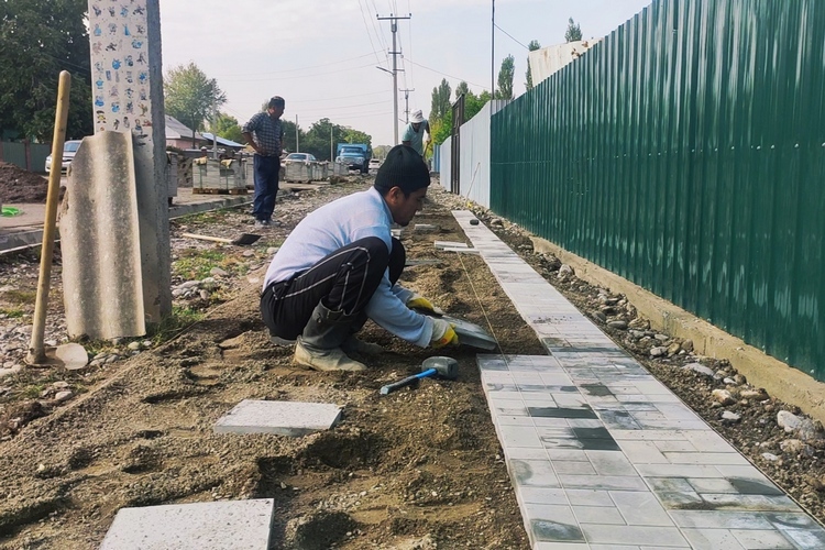 Укладка тротуарной плитки