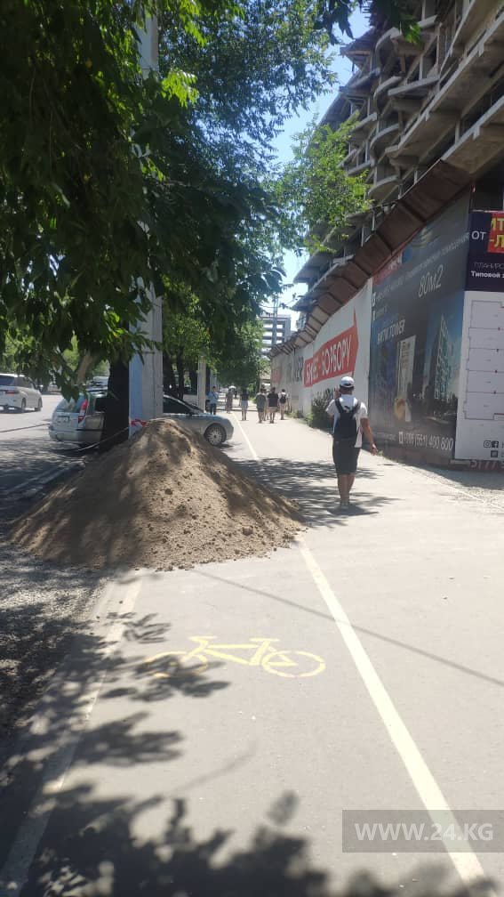 Песок на велодорожке