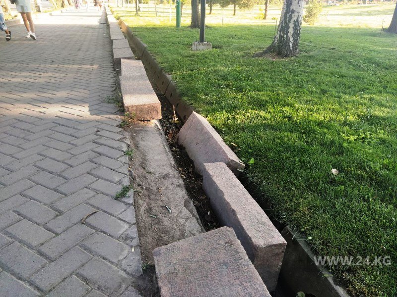 Улица Абдрахманова в Бишкеке