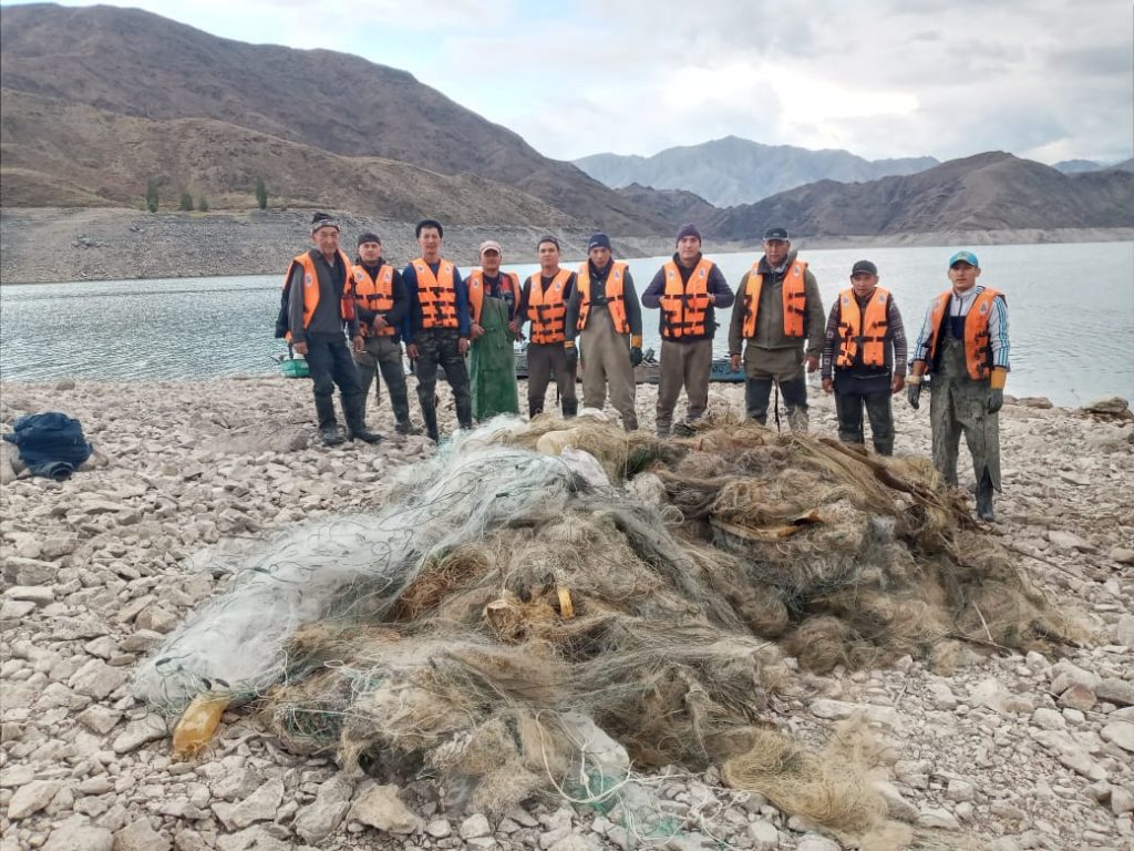 Сети, выловленные из водохранилища