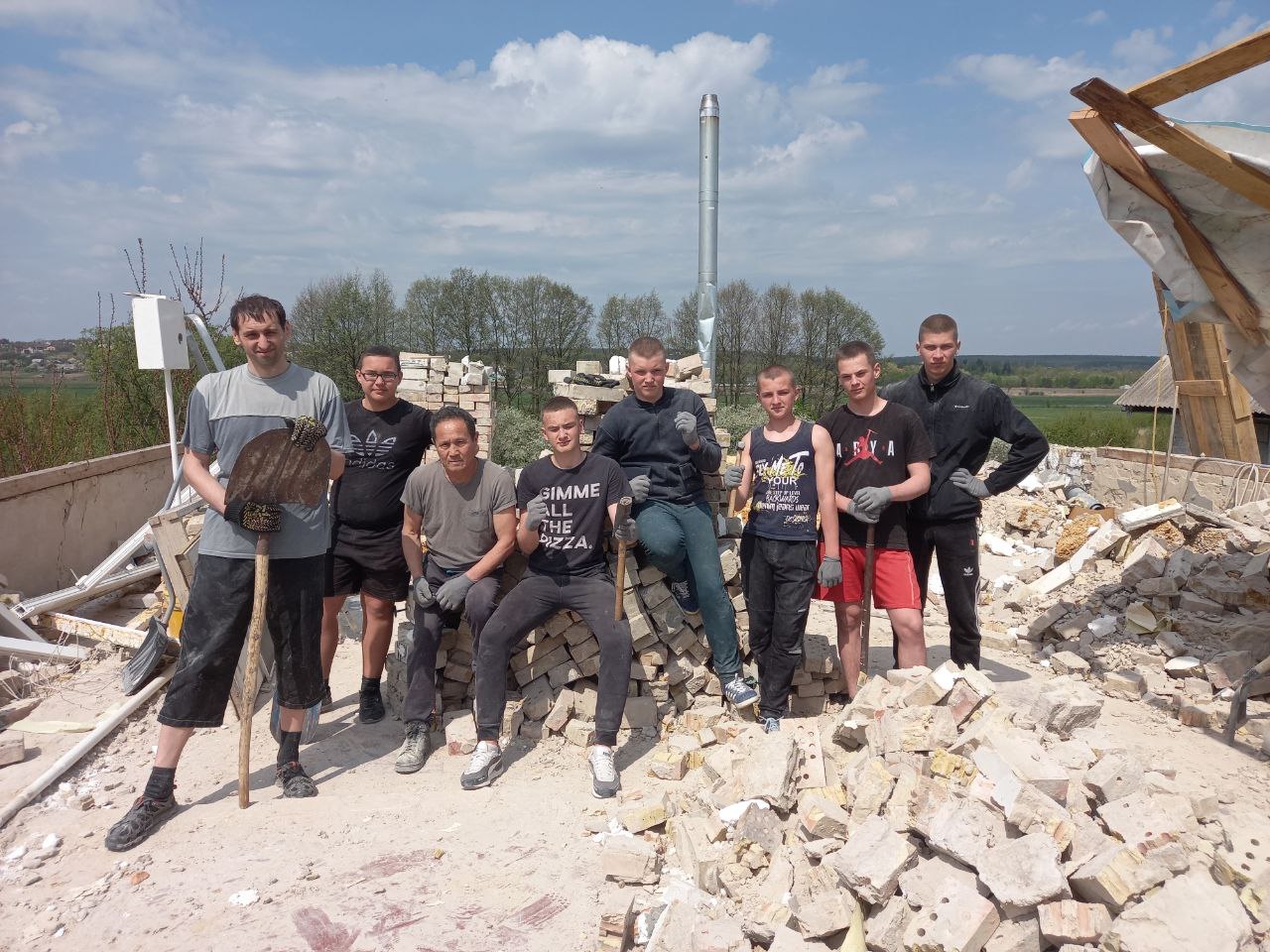 Абдураим Рыскулов с воспитанниками