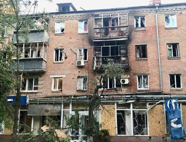 Последствия обстрела города Никополя