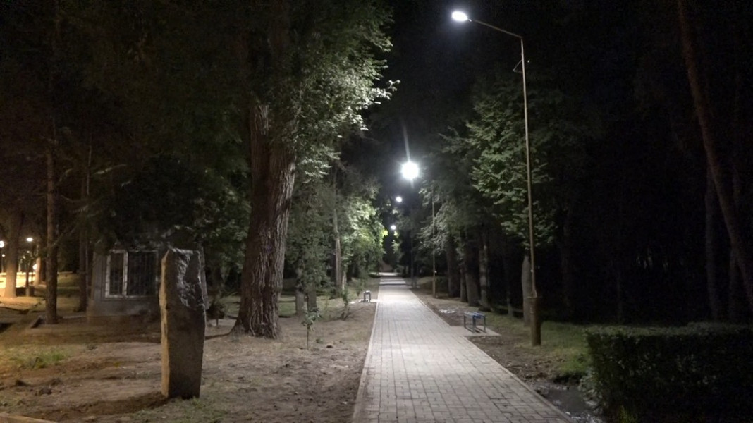 Освещение в Парке имени Ататюрка
