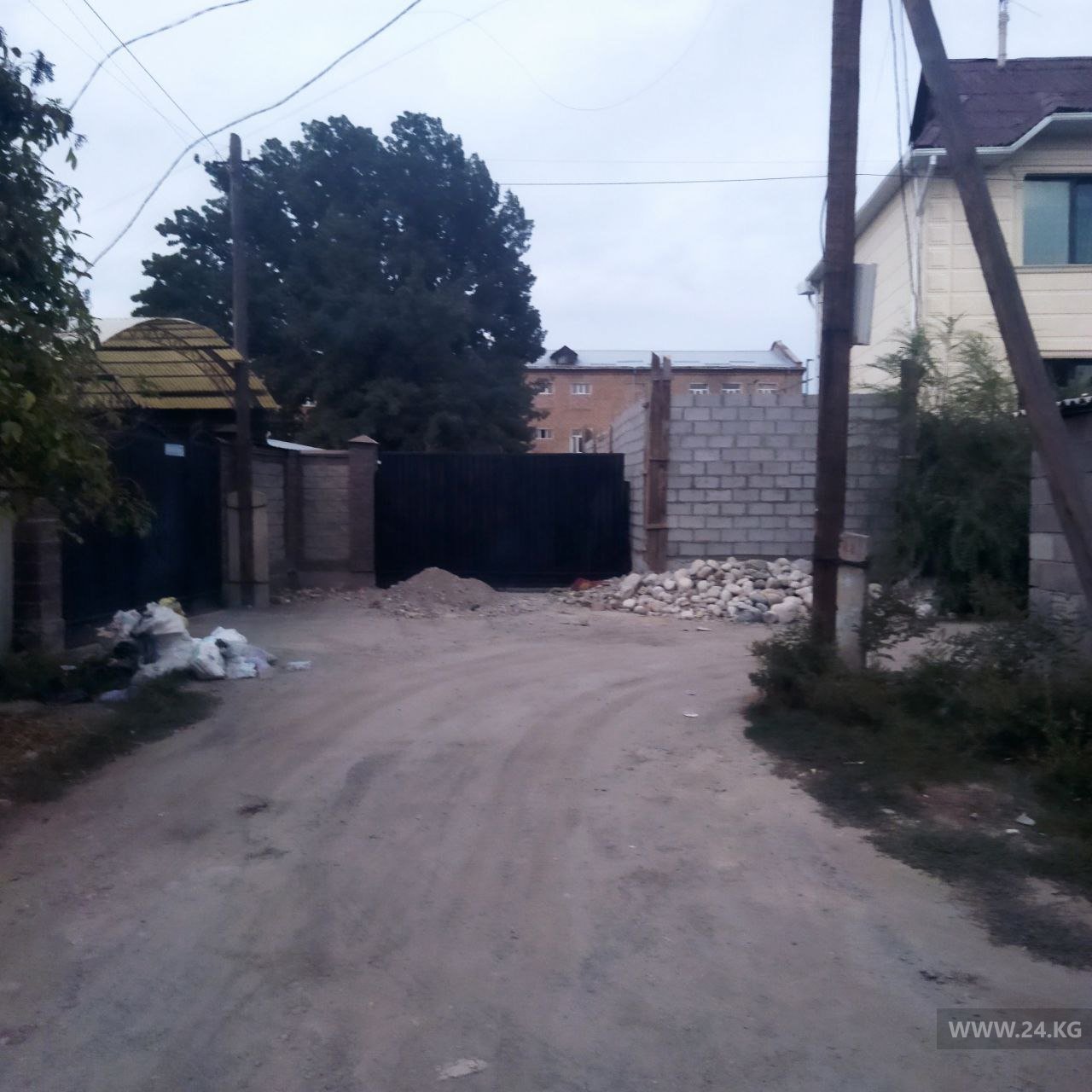 Улица Власова в Бишкеке