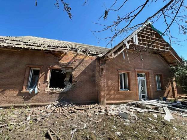Пострадала база Красного Креста