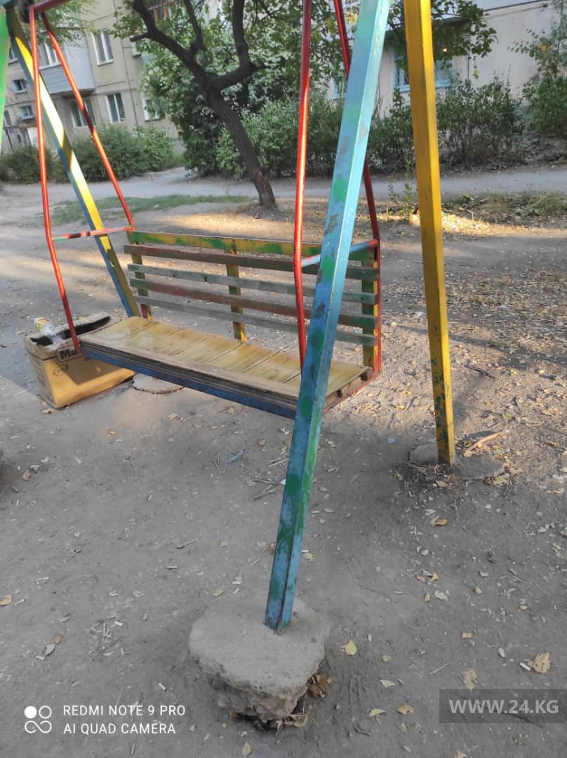 Детская площадка в Канте