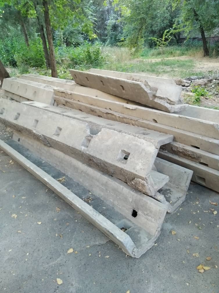В 11-м микрорайоне полгода не могут отремонтировать арычную систему