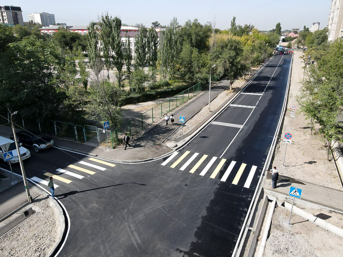 В Бишкеке для проезда открыли построенный отрезок улицы Кулатова