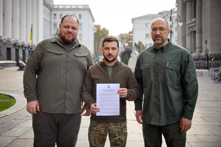 Владимир Зеленский подал заявку на вступление Украины в НАТО