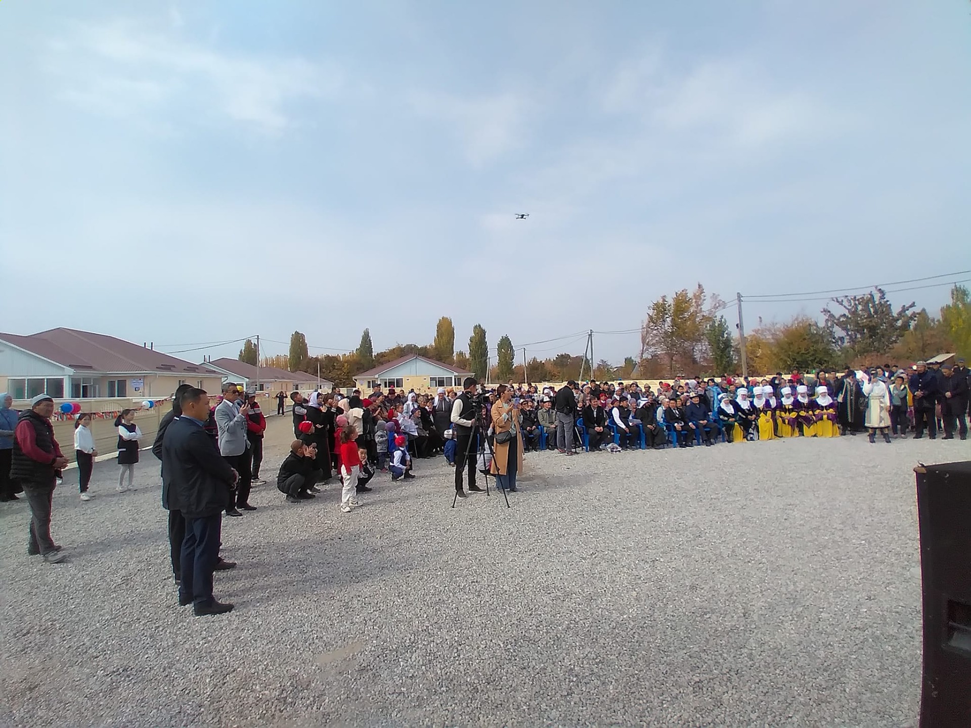 Жителям Таласа передали новые дома в социальном городке