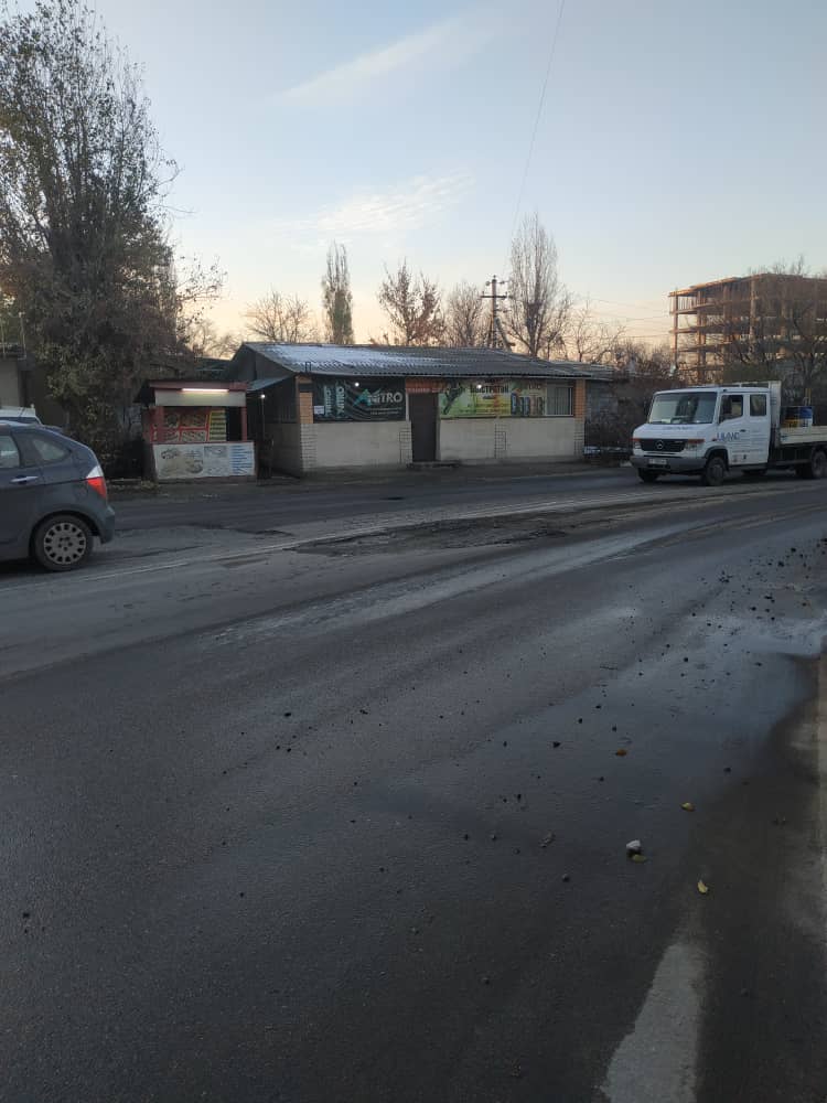 На улице Валиханова не восстановили дорожное полотно