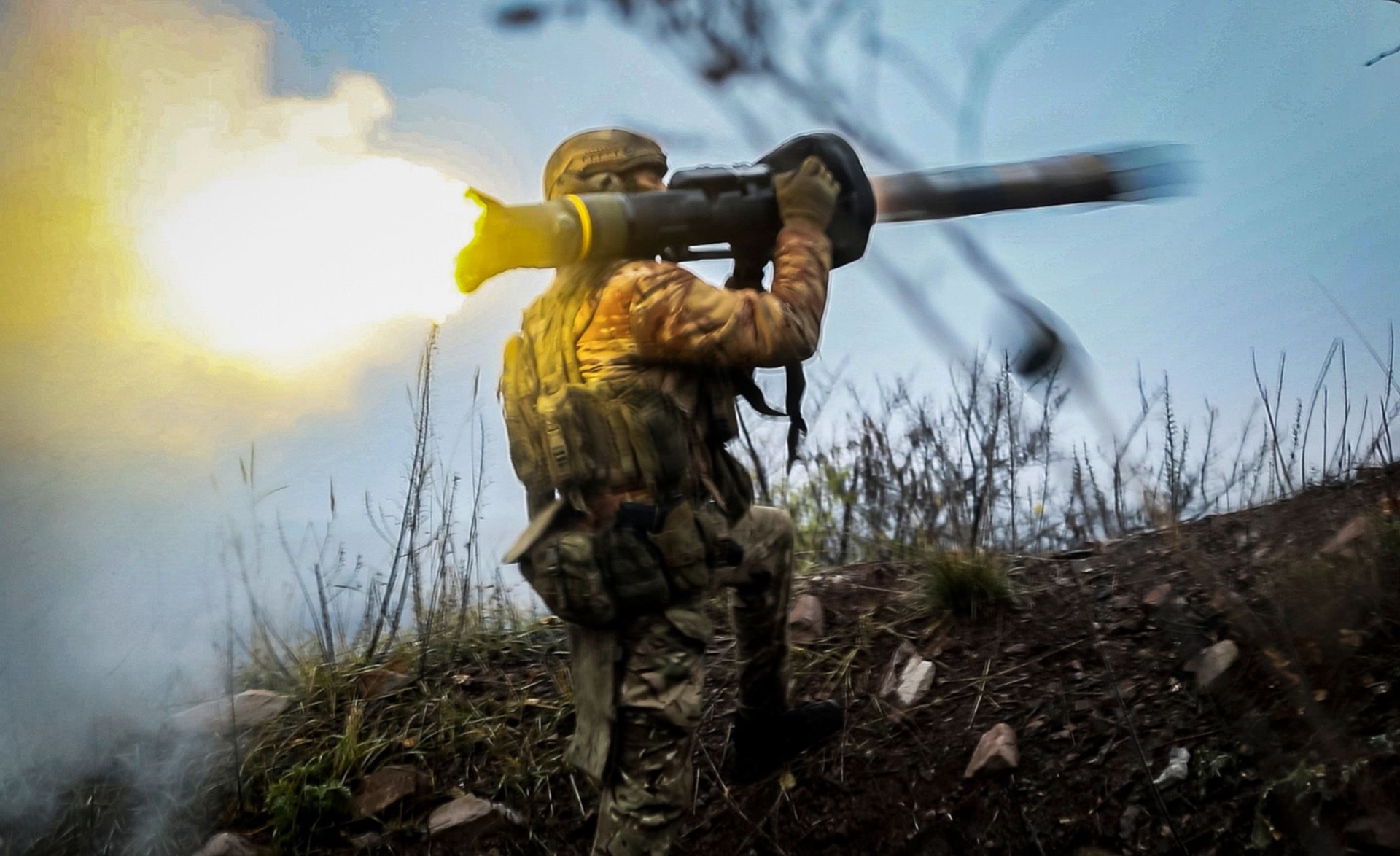 Украинский военный на передовой