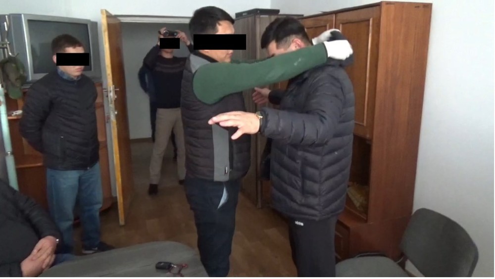 Задержан при даче взятки