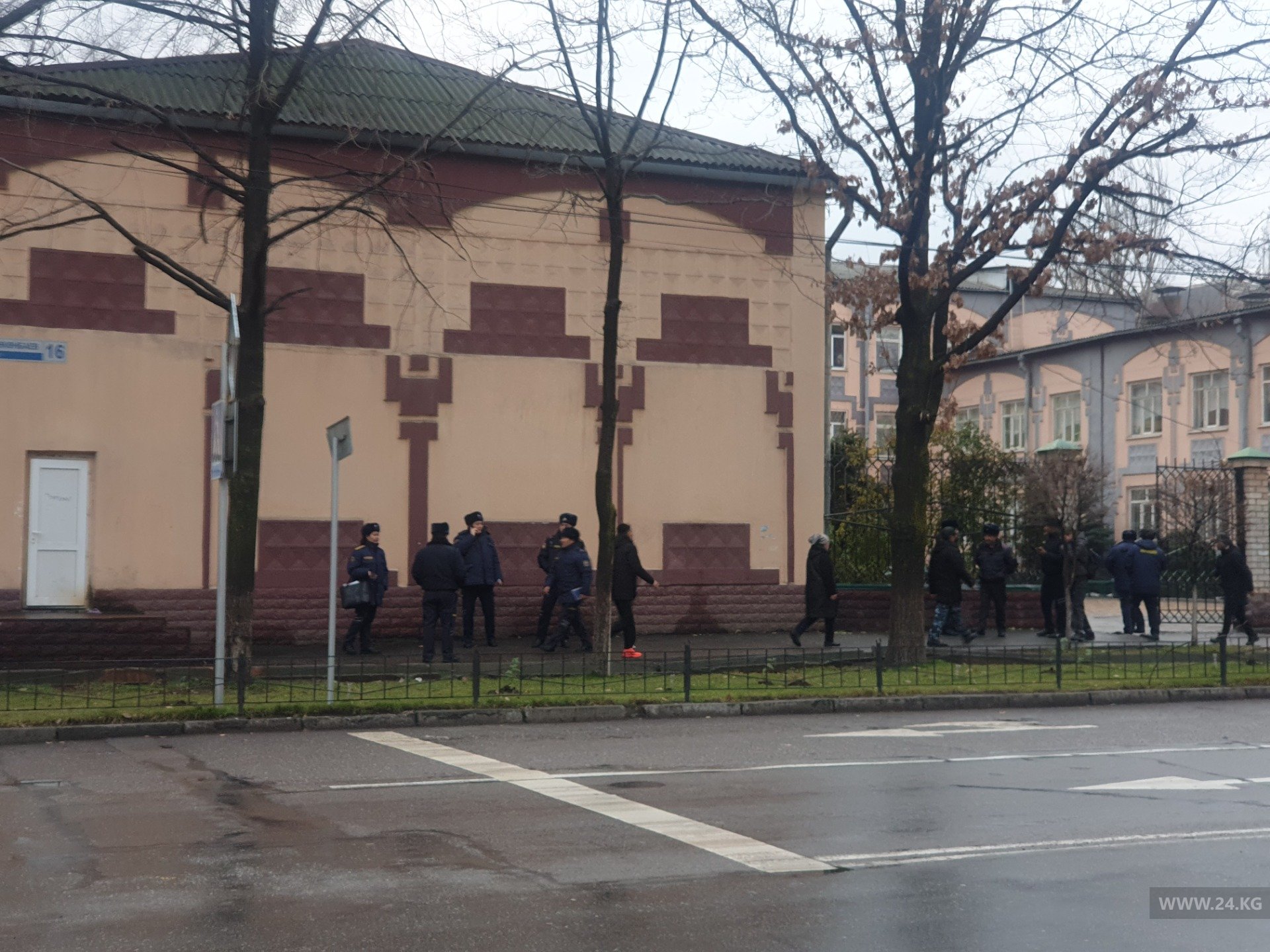 Оцепление в школе № 67 снято