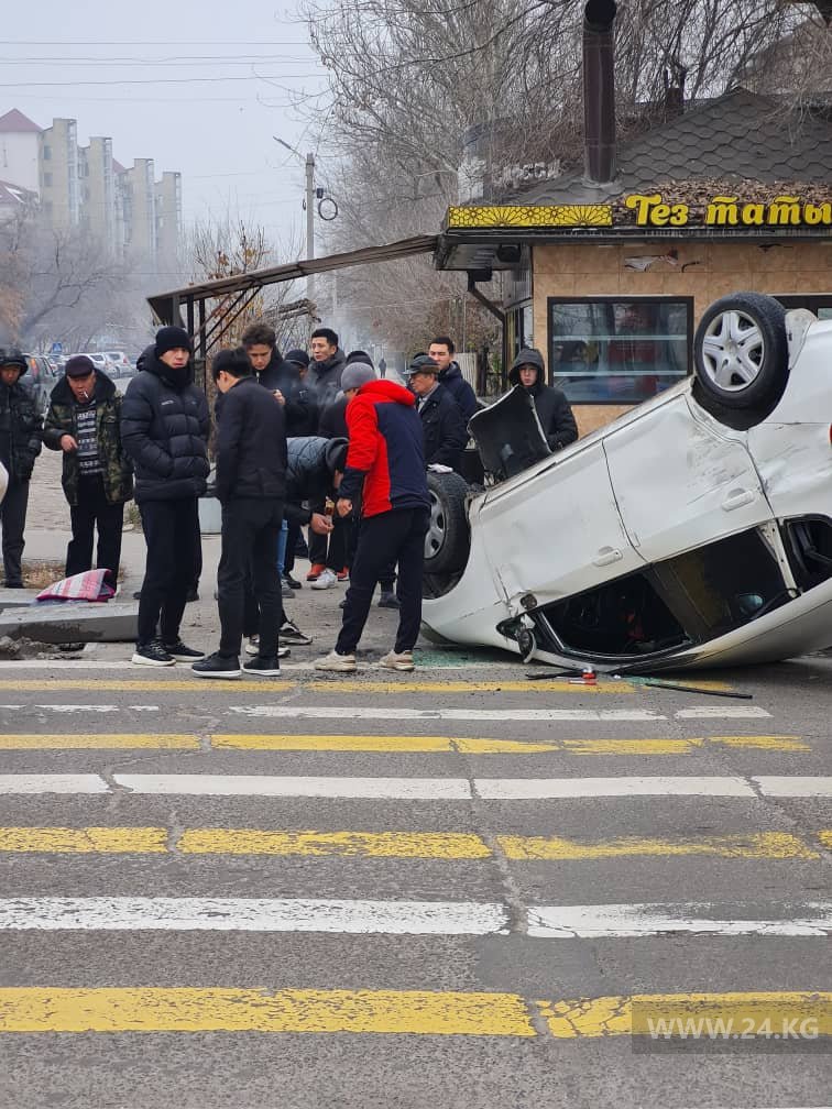 Перекресток улиц Суюнбаева и Огонбаева
