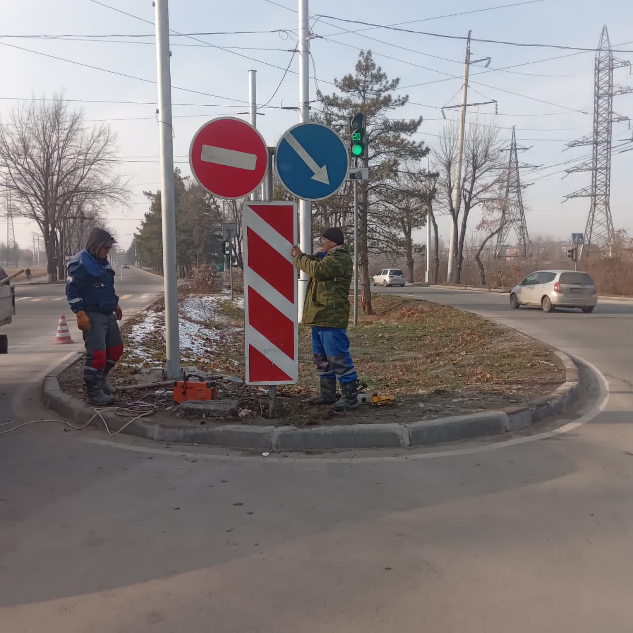 Проверка состояния дорожных знаков и разметки