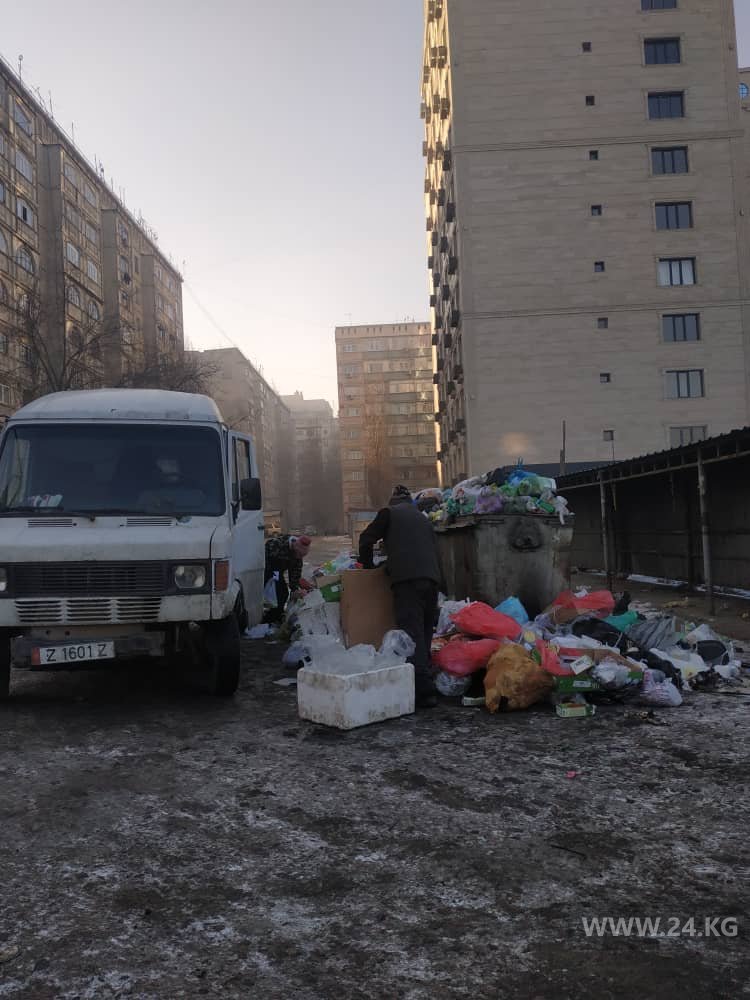 Контейнеры в микрорайоне «Тунгуч»