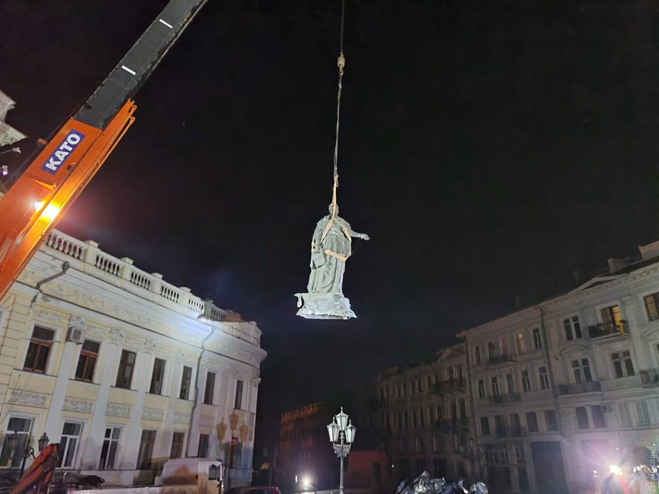 Демонтаж памятника Екатерине II