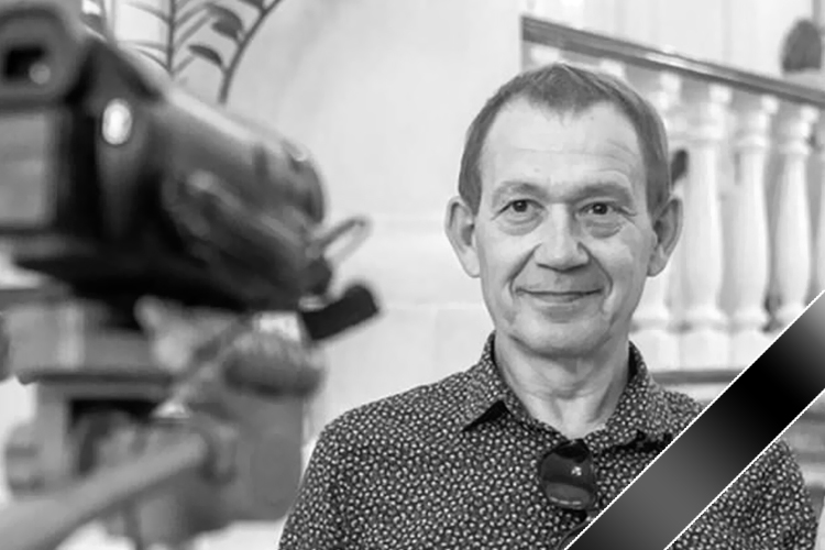 Юморист и звезда «Кривого зеркала» Александр Пономаренко скончался после продолжительной болезни на 56-м году жизни