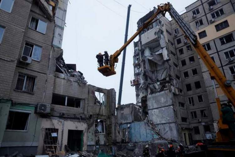 Разрушенный жилой дом в городе Днепре