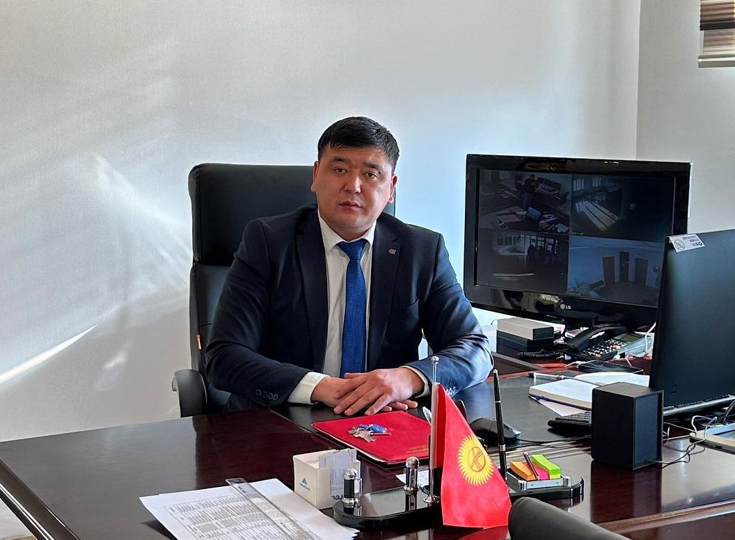 Новый директор аэропорта Оша Тимурлан Маданбеков