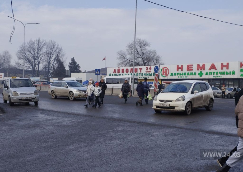 Перекресток в селе Новопавловка