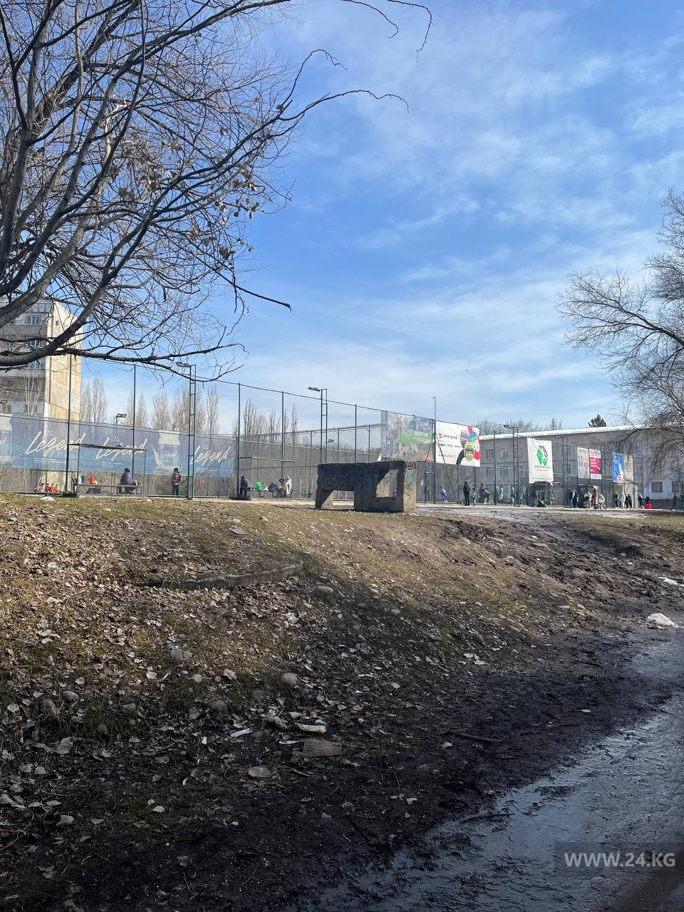 Стихийная стоянка