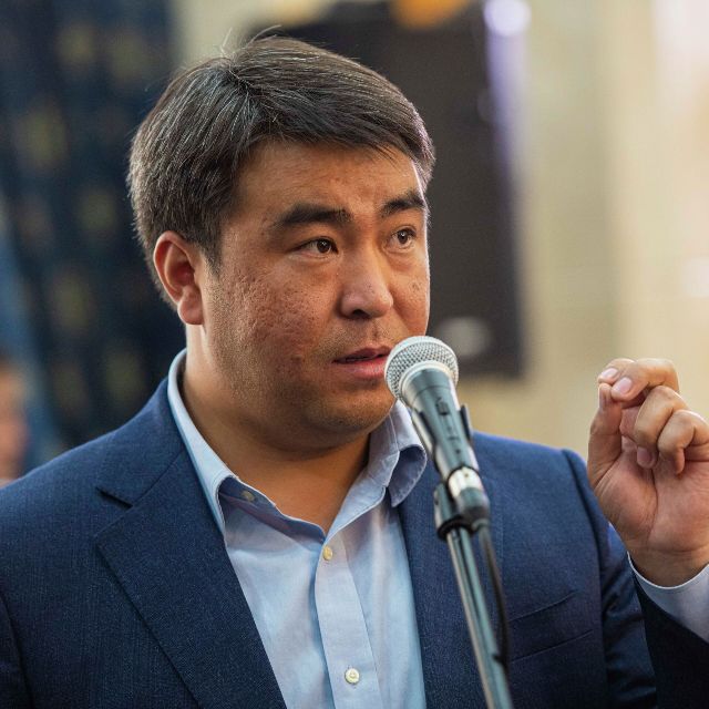 Жанар Акаев