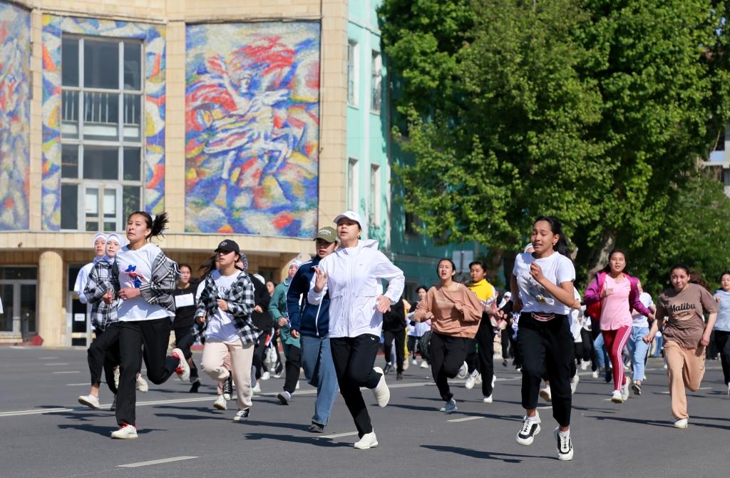 Более 3 тысяч человек приняли участие в легкоатлетическом забеге
