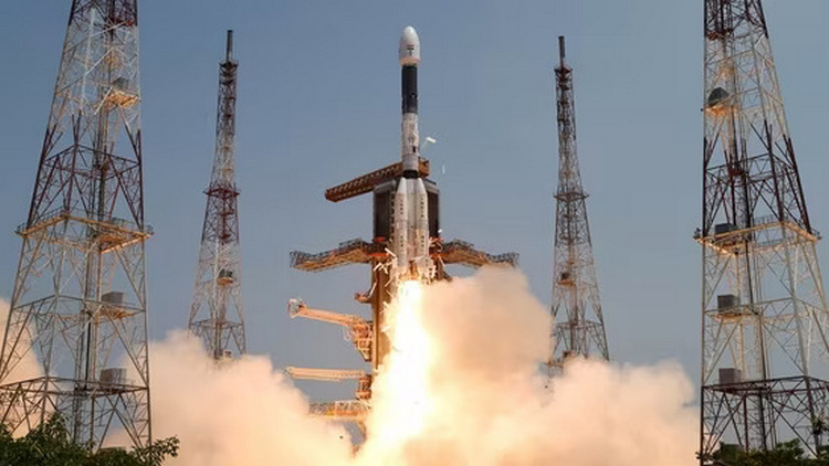 Индийская организация космических исследований (ISRO) 29 мая успешно запустила навигационный спутник второго поколения NVS-01.