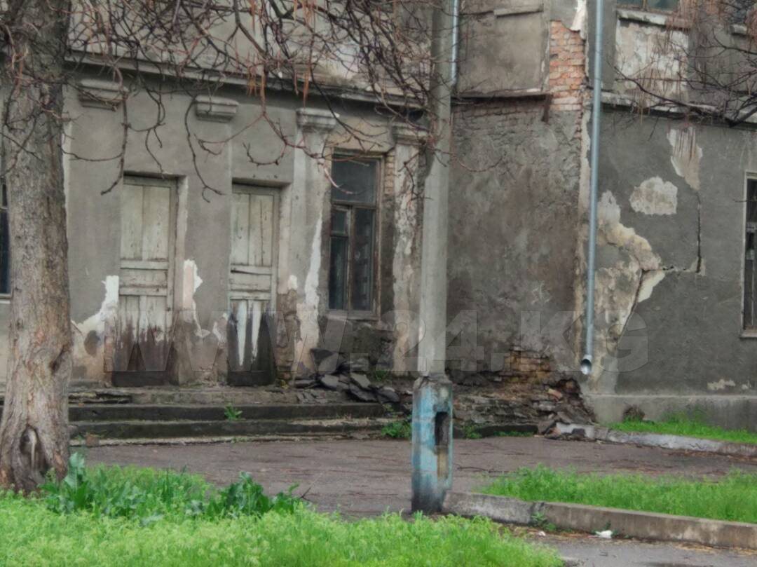 читателя. Кыргызский Государственный театр молодежи и юного зрителя имени Бакен Кыдыкеевой