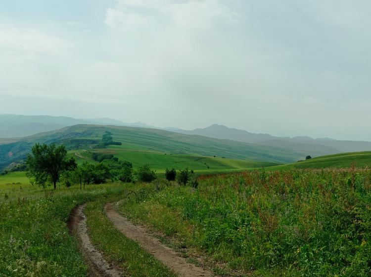 Гора Алдиер, долина Жалпак-Таш
