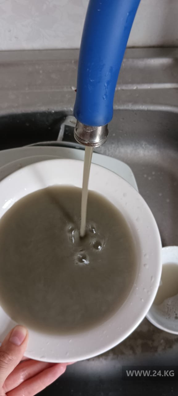Вода в селе Теплоключенка