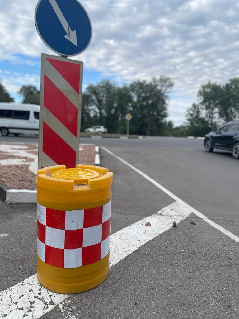 На дорогах страны устанавливают противоударные буферы