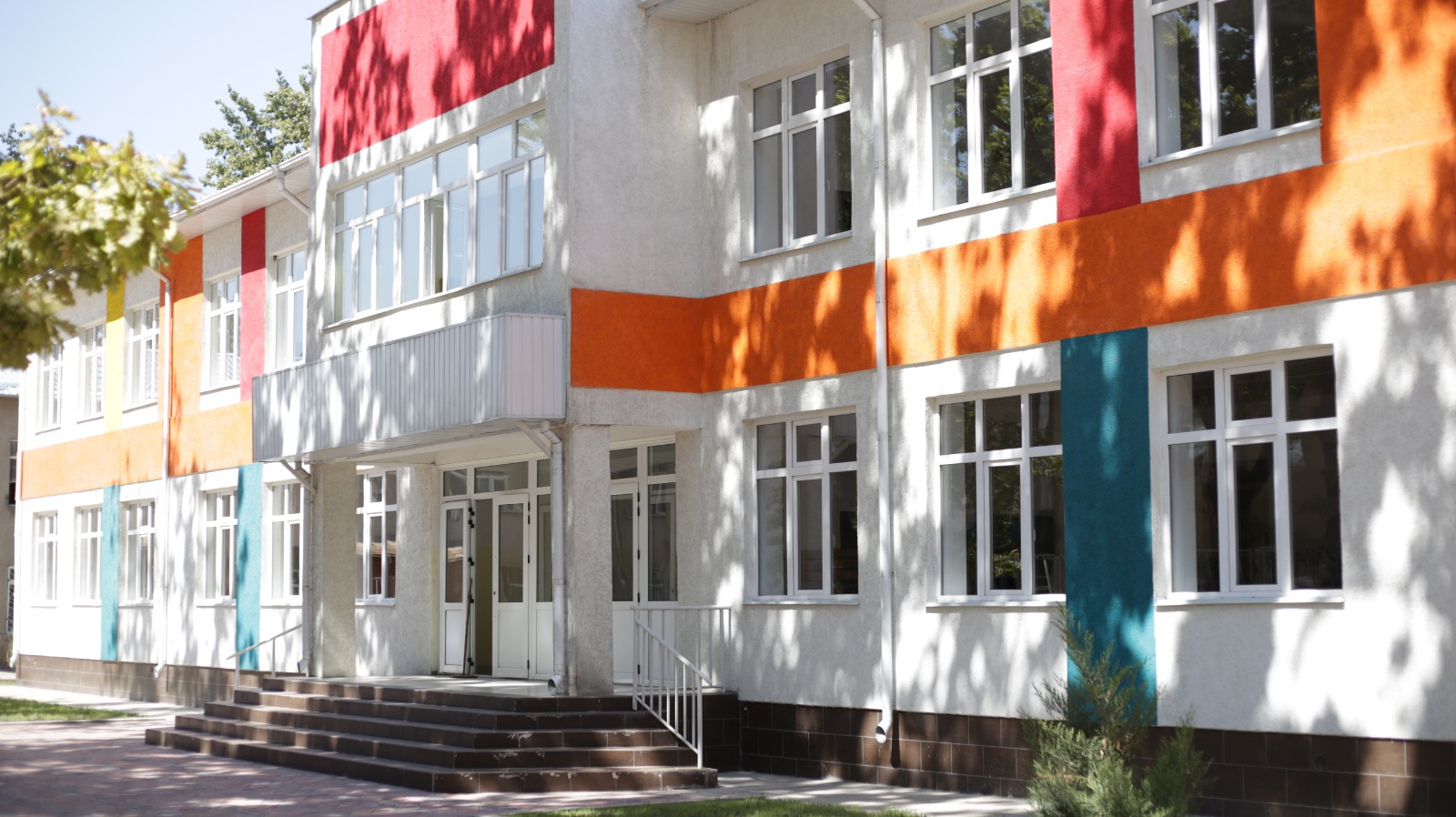 В Бишкеке завершено строительство дополнительного корпуса школы № 18