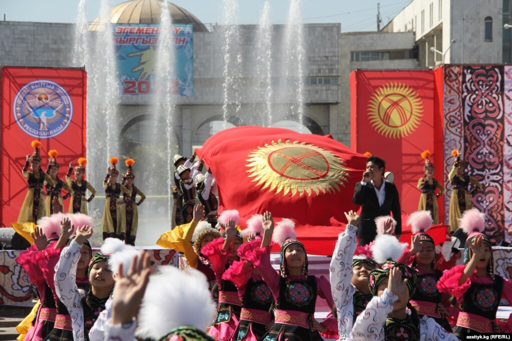 2012 год. На площади Ала-Тоо прошел праздничный концерт