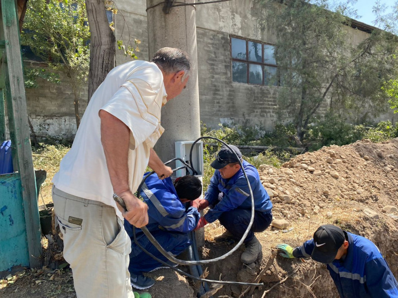 На месте парковки автобусов оборудовали наружное освещение