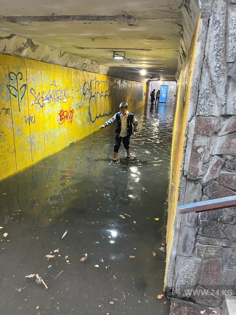 Подземный переход в Бишкеке
