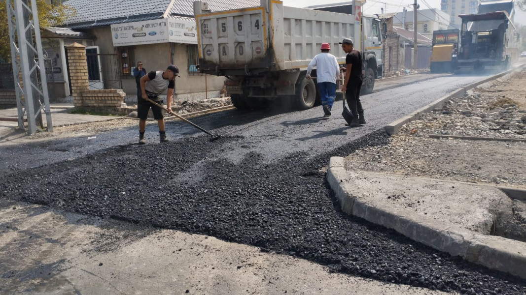 В переулке Тобольском уложили новый асфальт