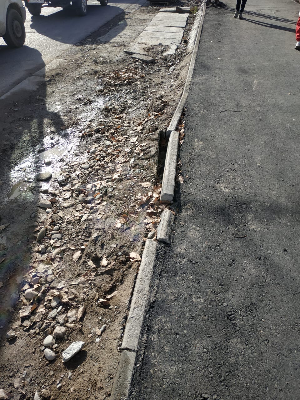 Некачественный ремонт тротуара