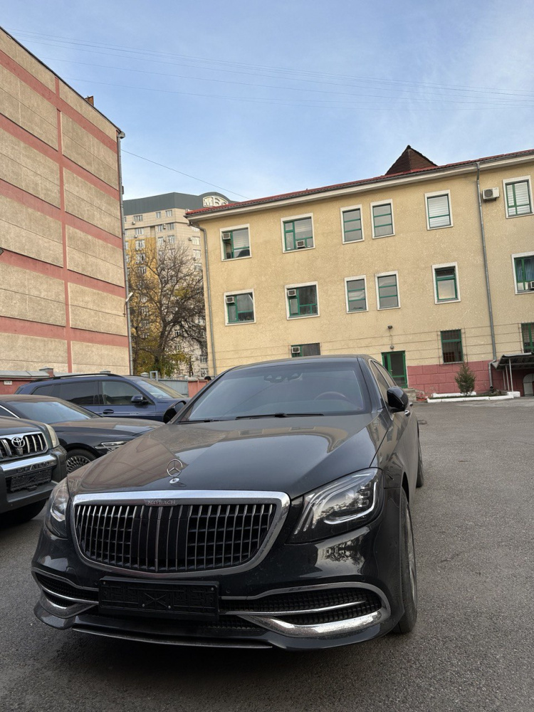 Mercedes-Benz S600